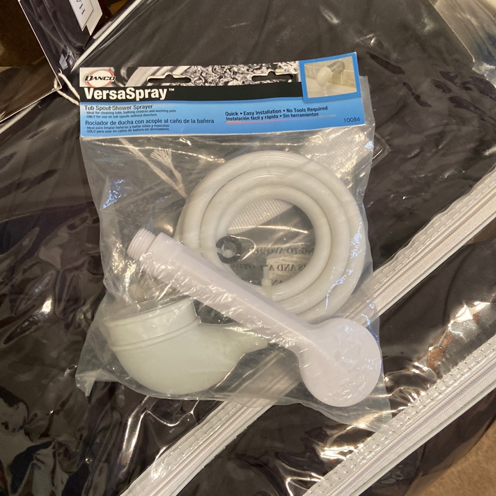 Danco Vera spray, NWOT